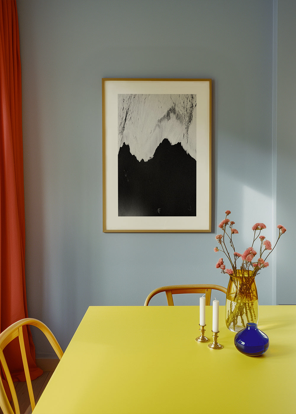Landskabskunst sort-hvid med bjergsilhuet