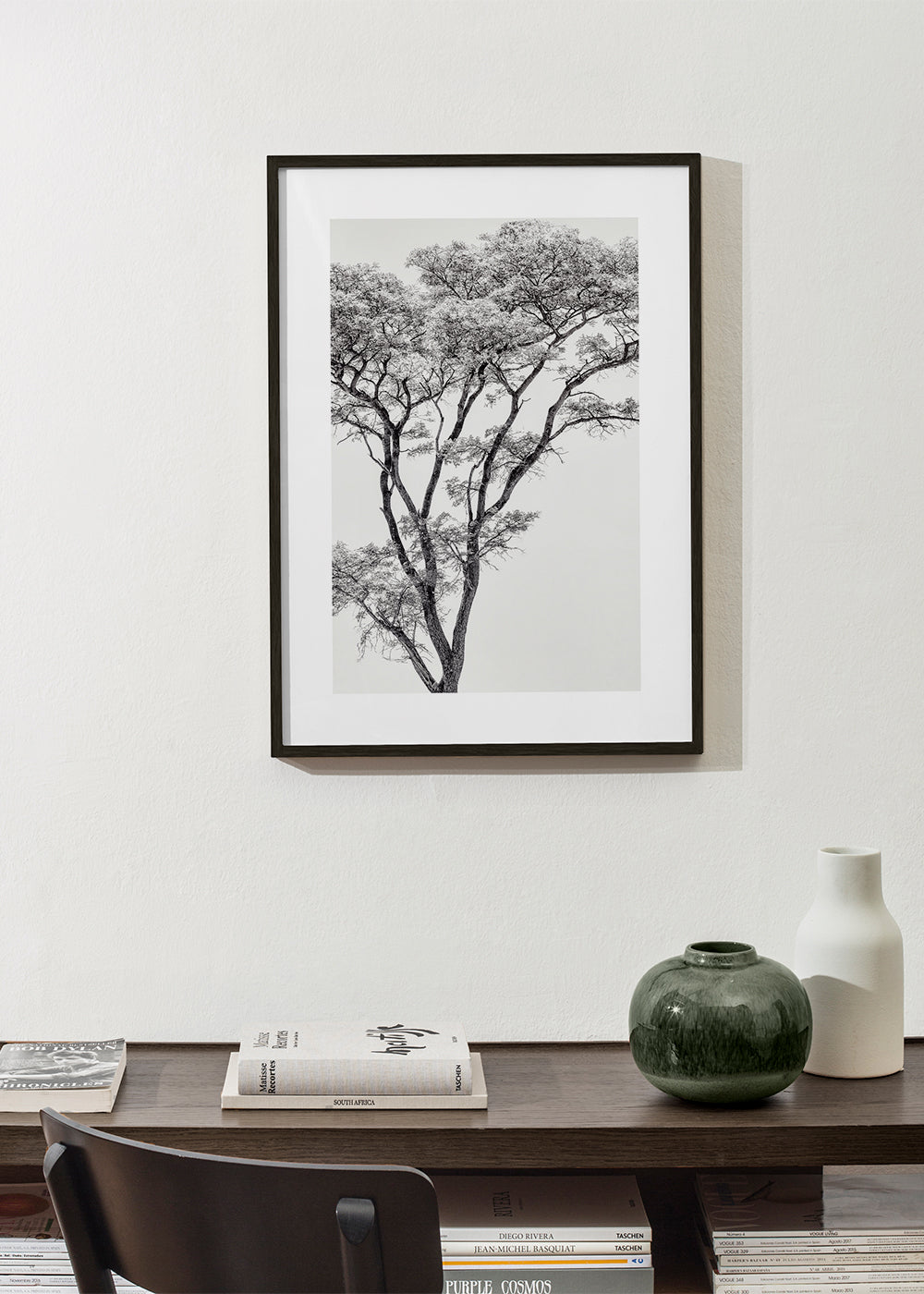Botanisk plakat: træ i sort-hvid