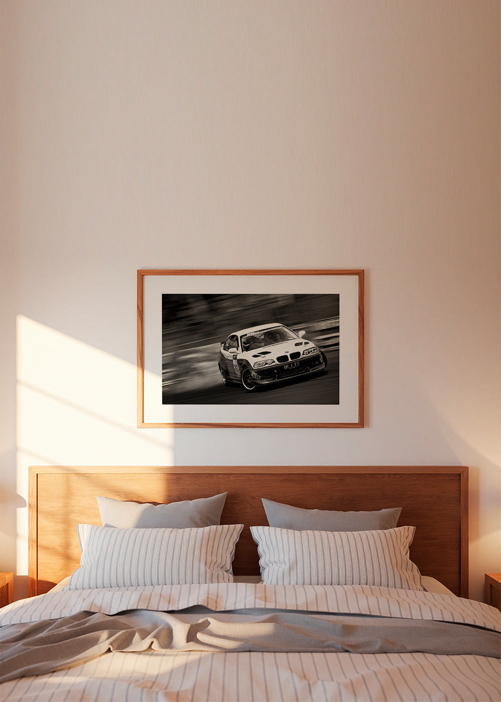 Fotografi af racerbilen i drift