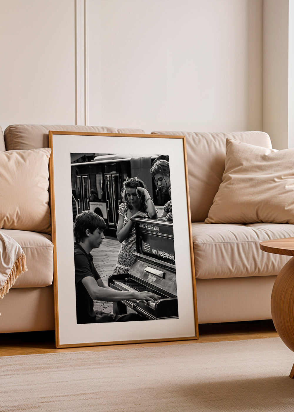 Gadefotografi: pianist ved sporvognen