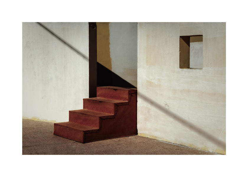 Fotografi af minimalistisk trappe