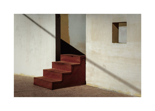 Fotografi af minimalistisk trappe