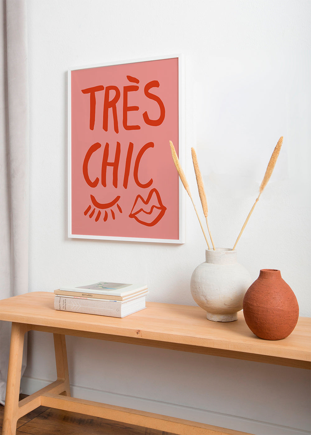 Typografisk plakat 'Très Chic' rosa