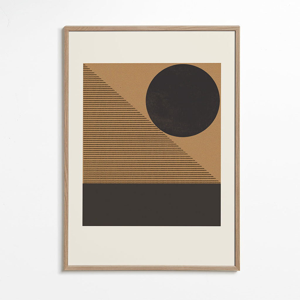 Geometrisk plakat med cirkel og diagonale streger