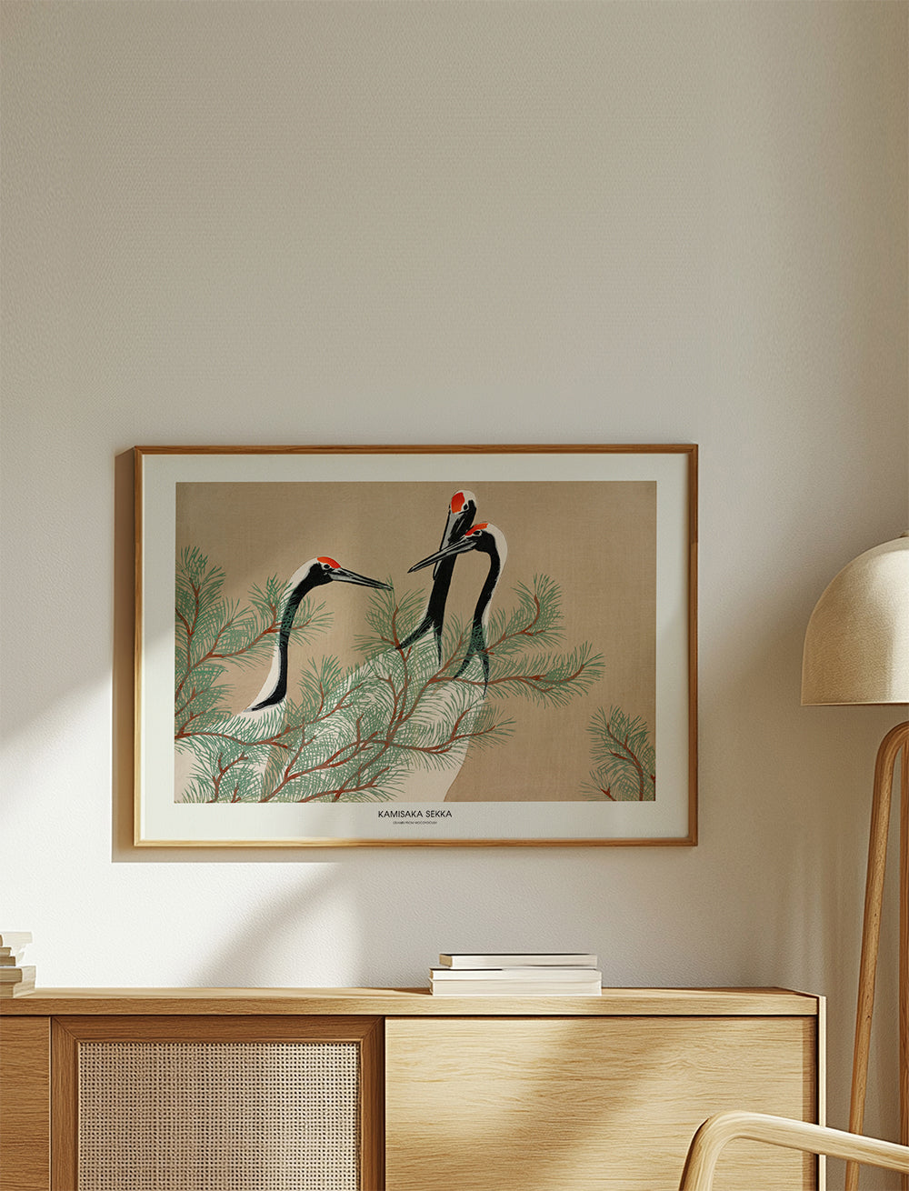 Kunst japanske traner blandt fyrregrene