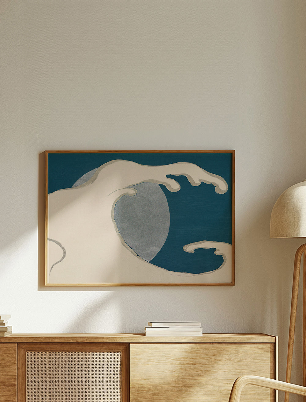 Illustration: stiliseret bølge og månens skive