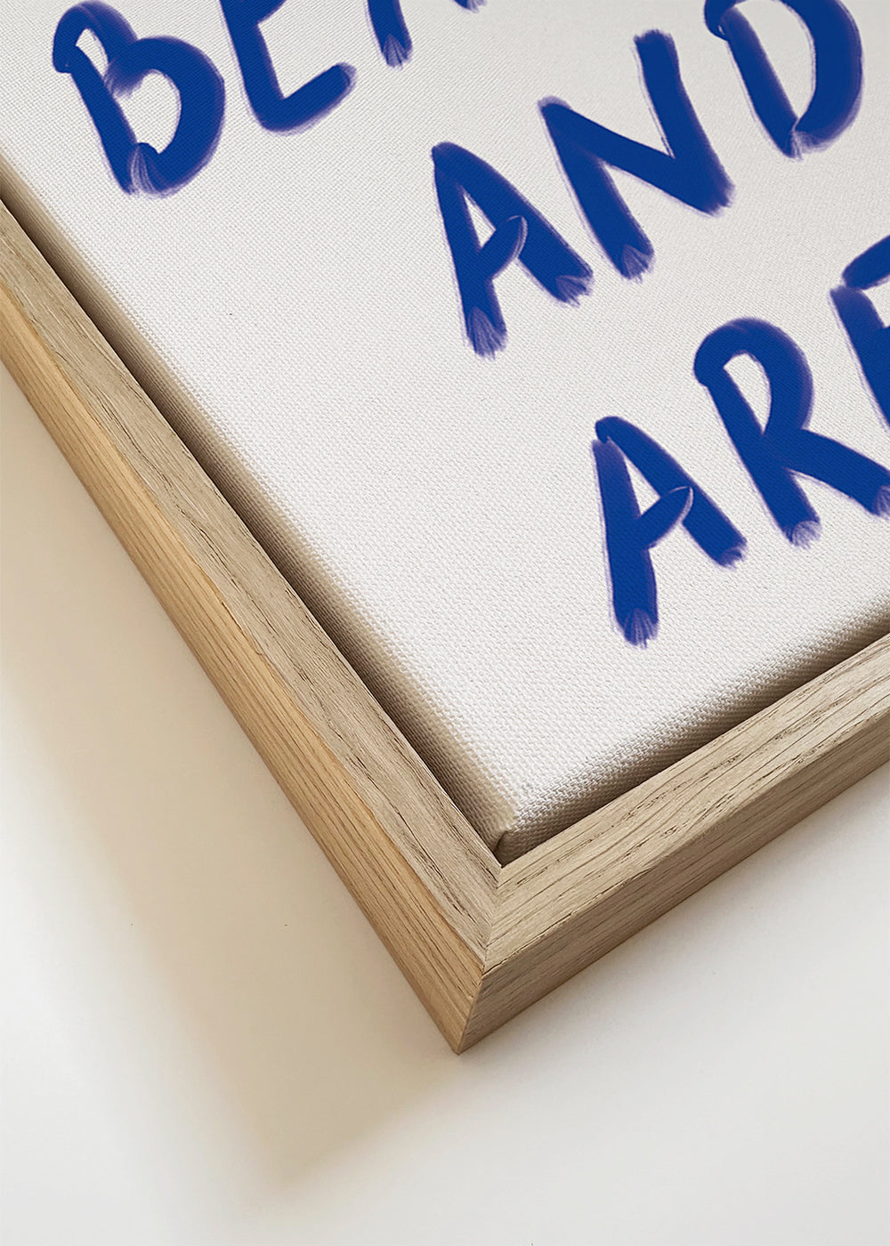 Typografisk illustration „Reminder“ i blå
