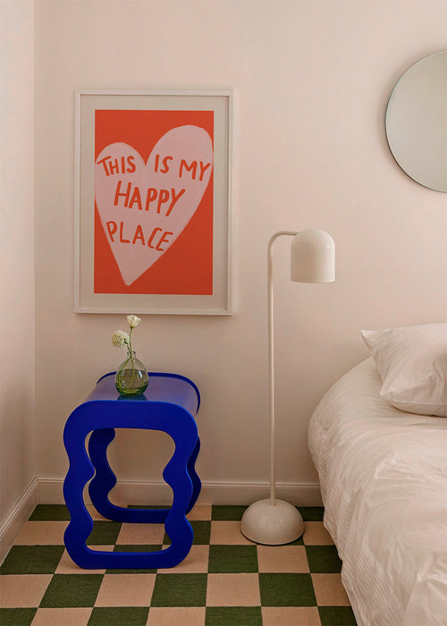 Hjerteillustration 'Happy Place' på koralbaggrund