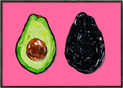 Køkkenkunst: avocado på lyserød baggrund