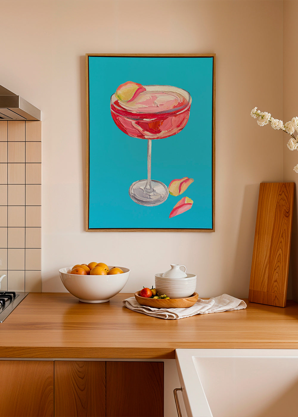 Køkkenkunst Rosa gin-cocktail på turkis