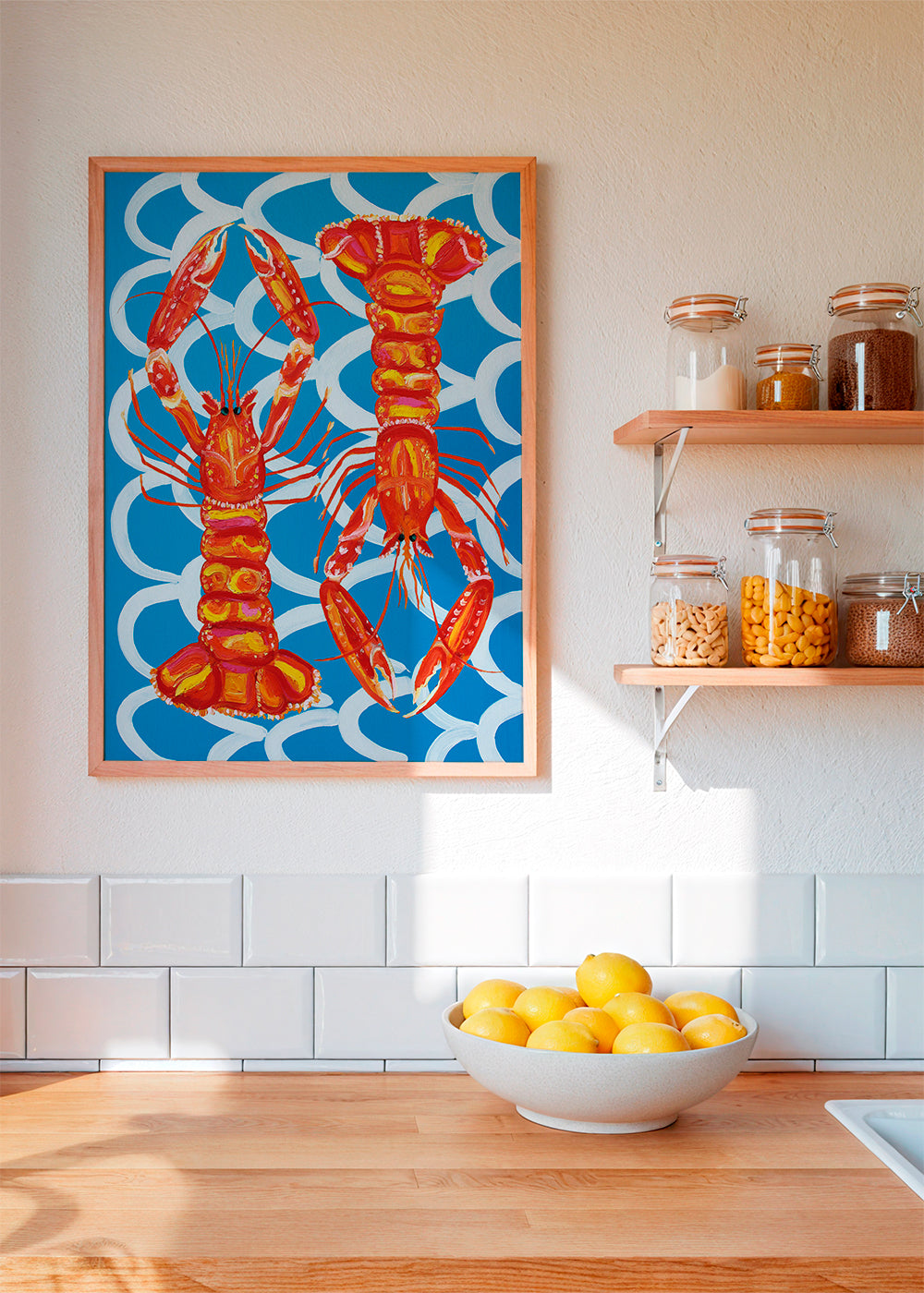 Køkkenkunst med hummere på blå