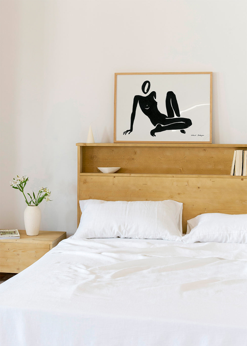 Sort-hvid kunst med liggende figur