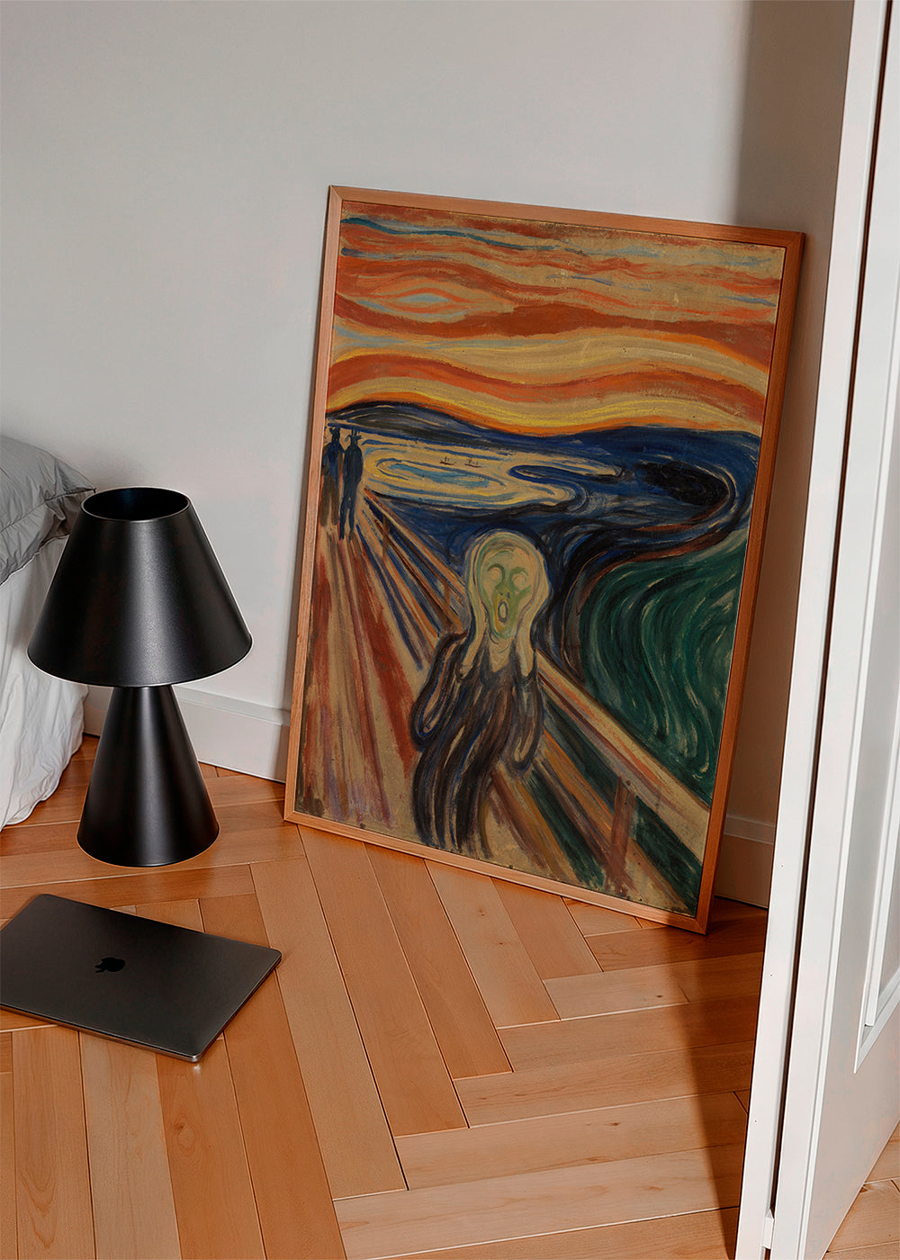 Abstrakt billede: skrigende figur på molen