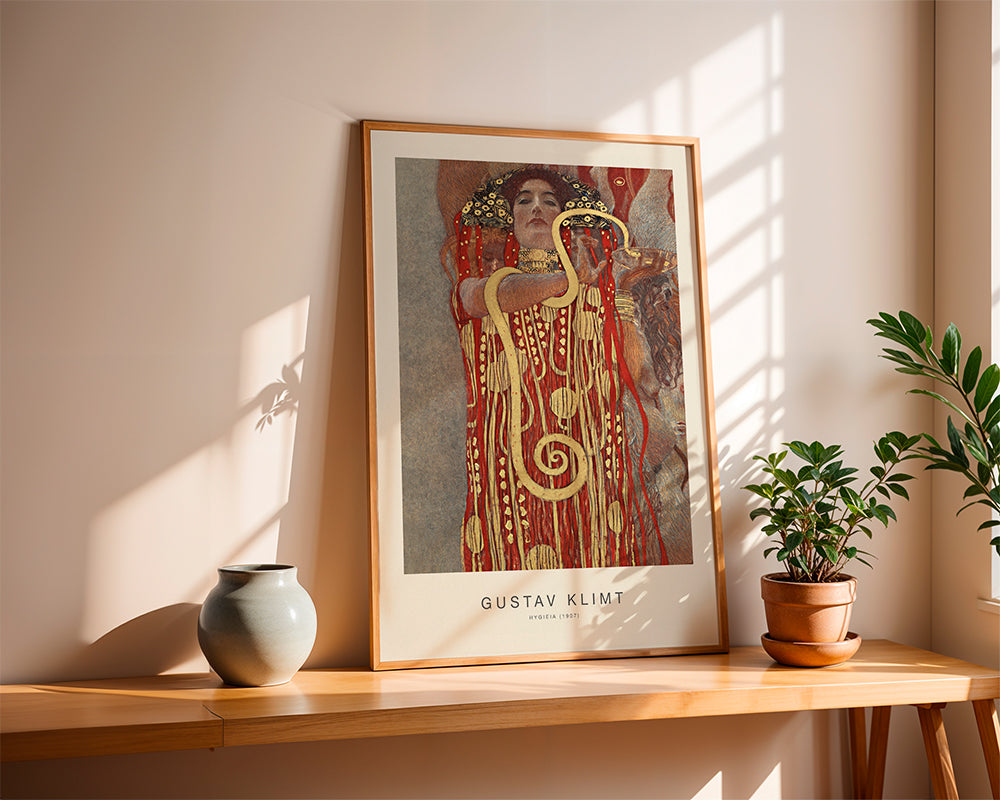 Vintage kunst Hygieia af Klimt i guld og rød