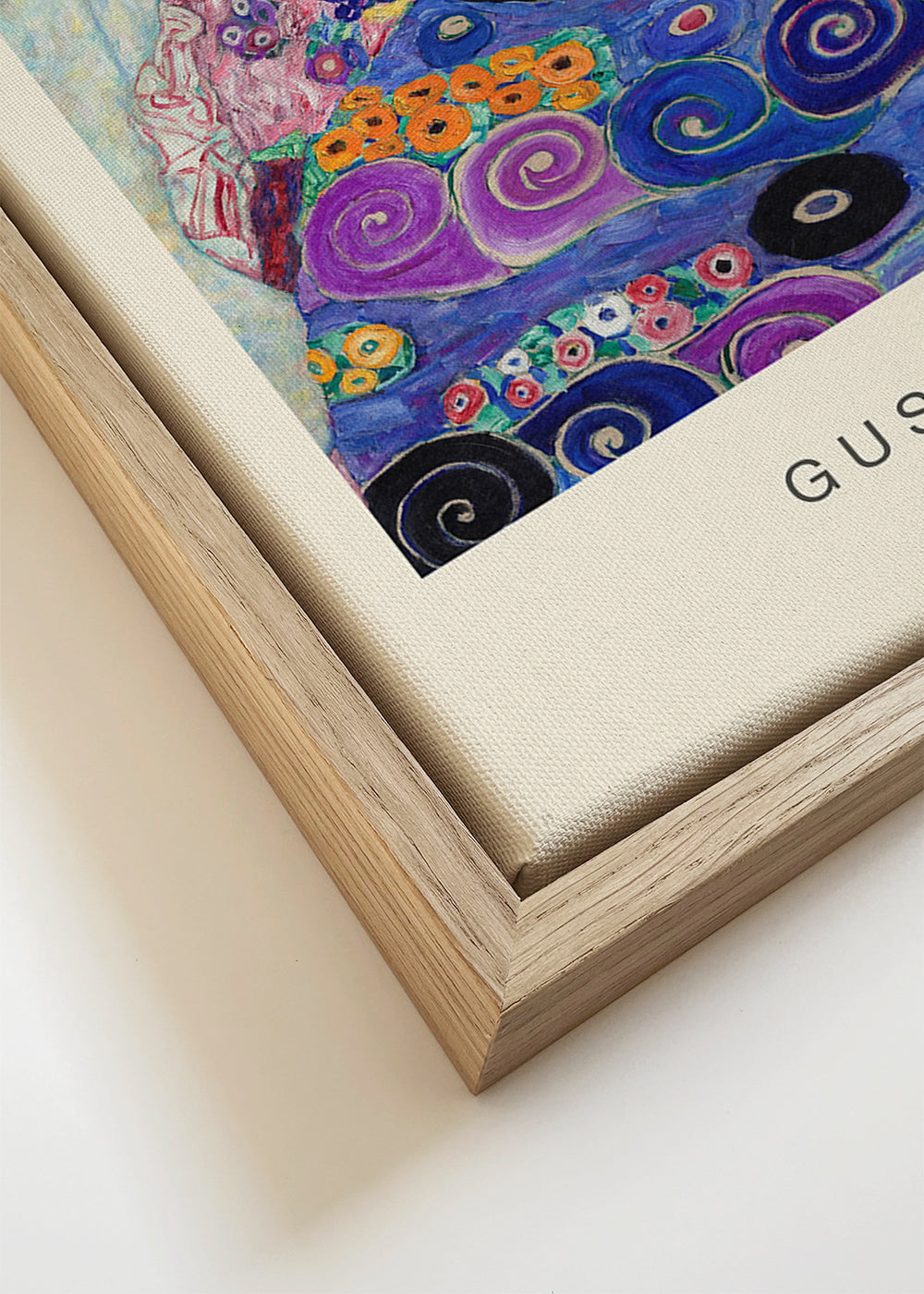 Vintage-plakat med ornamentale figurer inspireret af Klimt