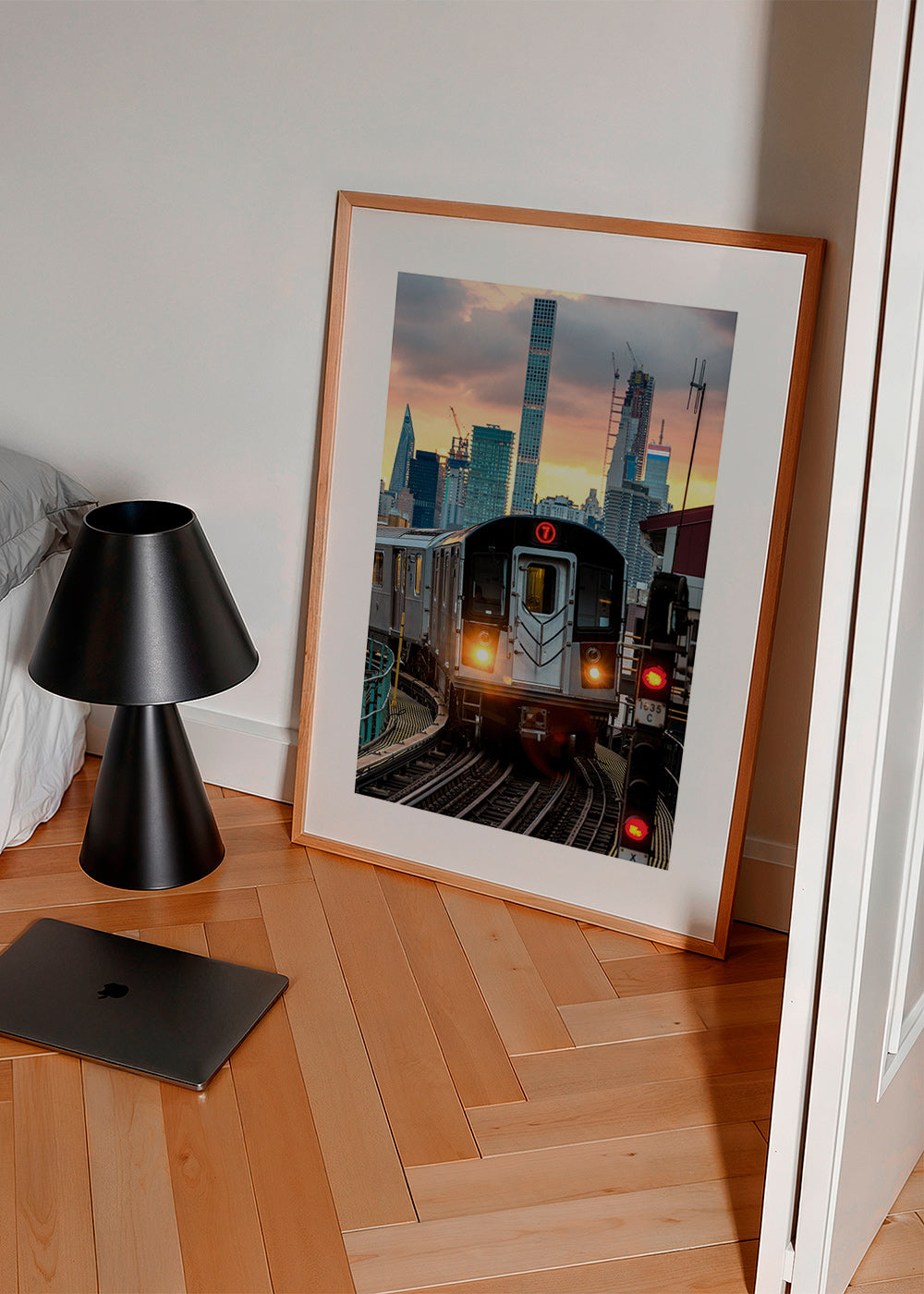 Rejseplakat: Metro 7 ved solnedgang – Product2