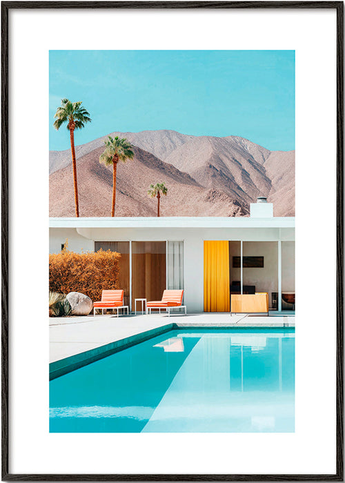 Landskabskunst med pool og palmer – Black Frame