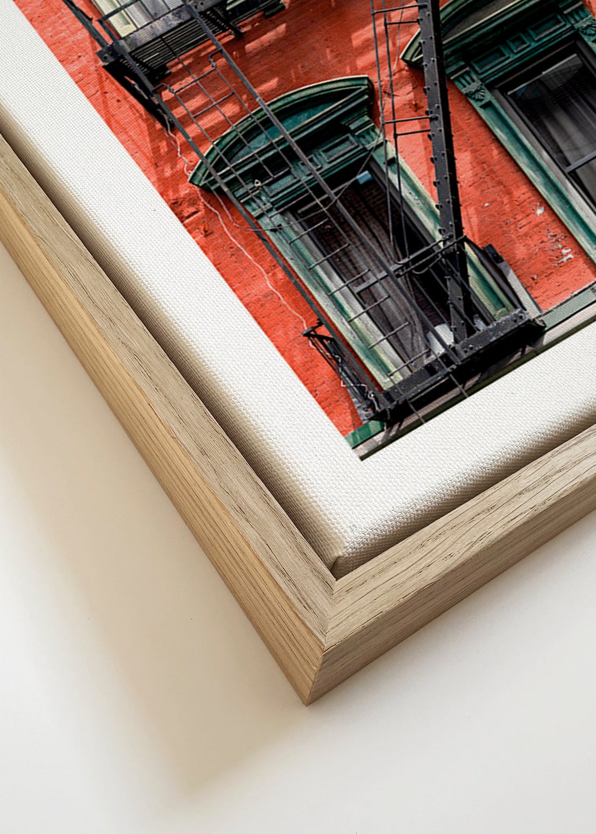 Byplakat: NY-facade med nødtrappe – Canvas detail