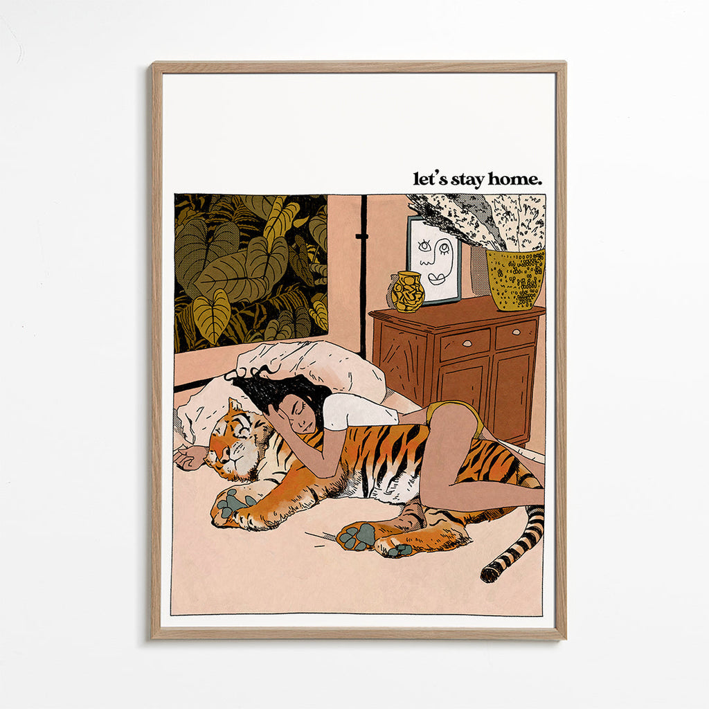 Illustration: kvinde omfavner tiger derhjemme