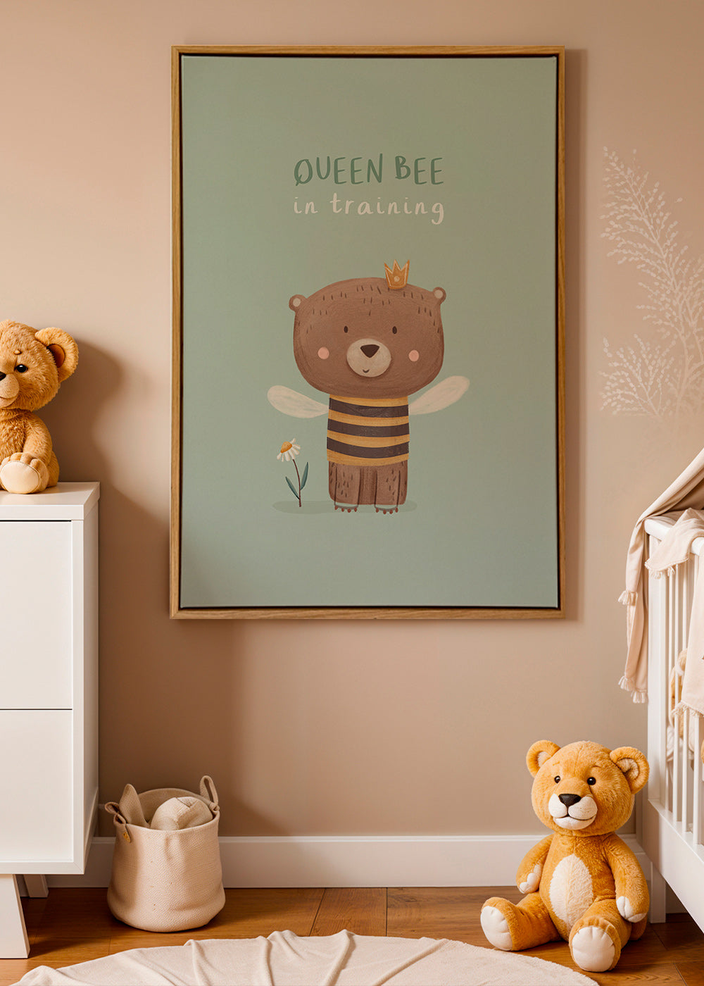 Børneplakat Bjørn 'Queen Bee' med krone