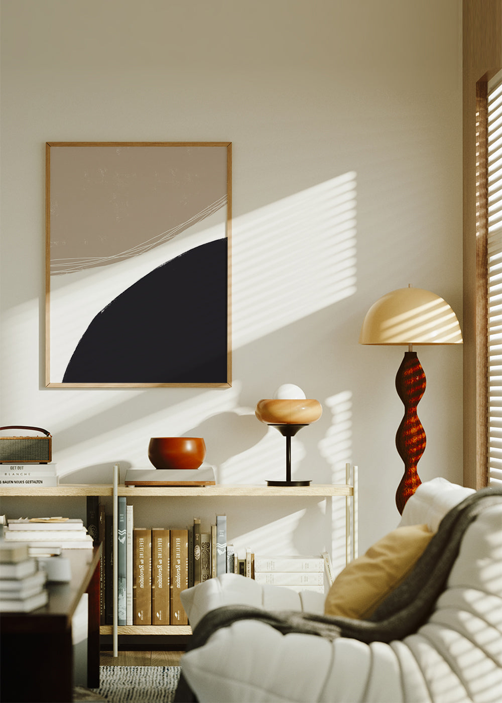 Minimalistisk kunst med organiske beige former