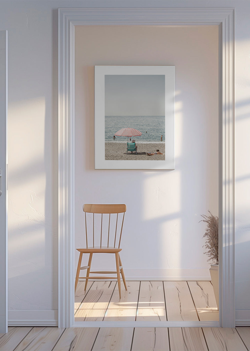 Landskabskunst: parasol ved kysten