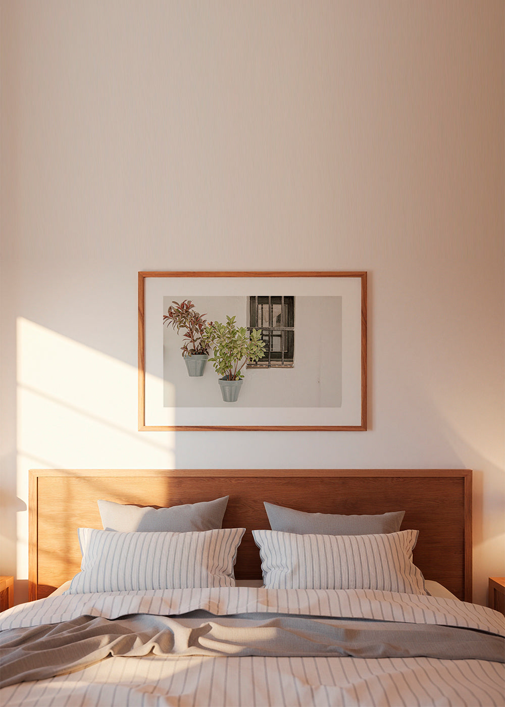 Botanisk plakat: potteplanter ved vindue