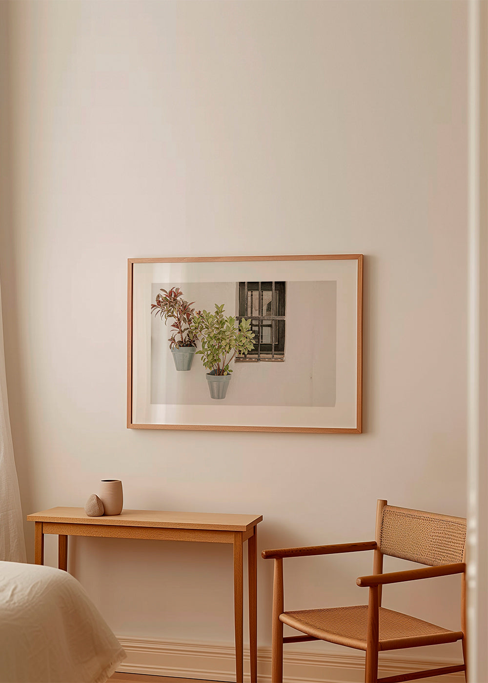 Botanisk plakat: potteplanter ved vindue