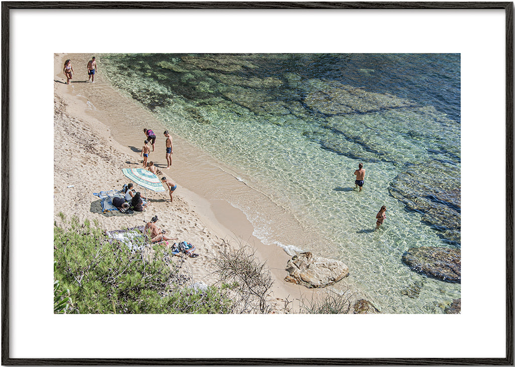 Landskabstryk: kyststrand set fra oven
