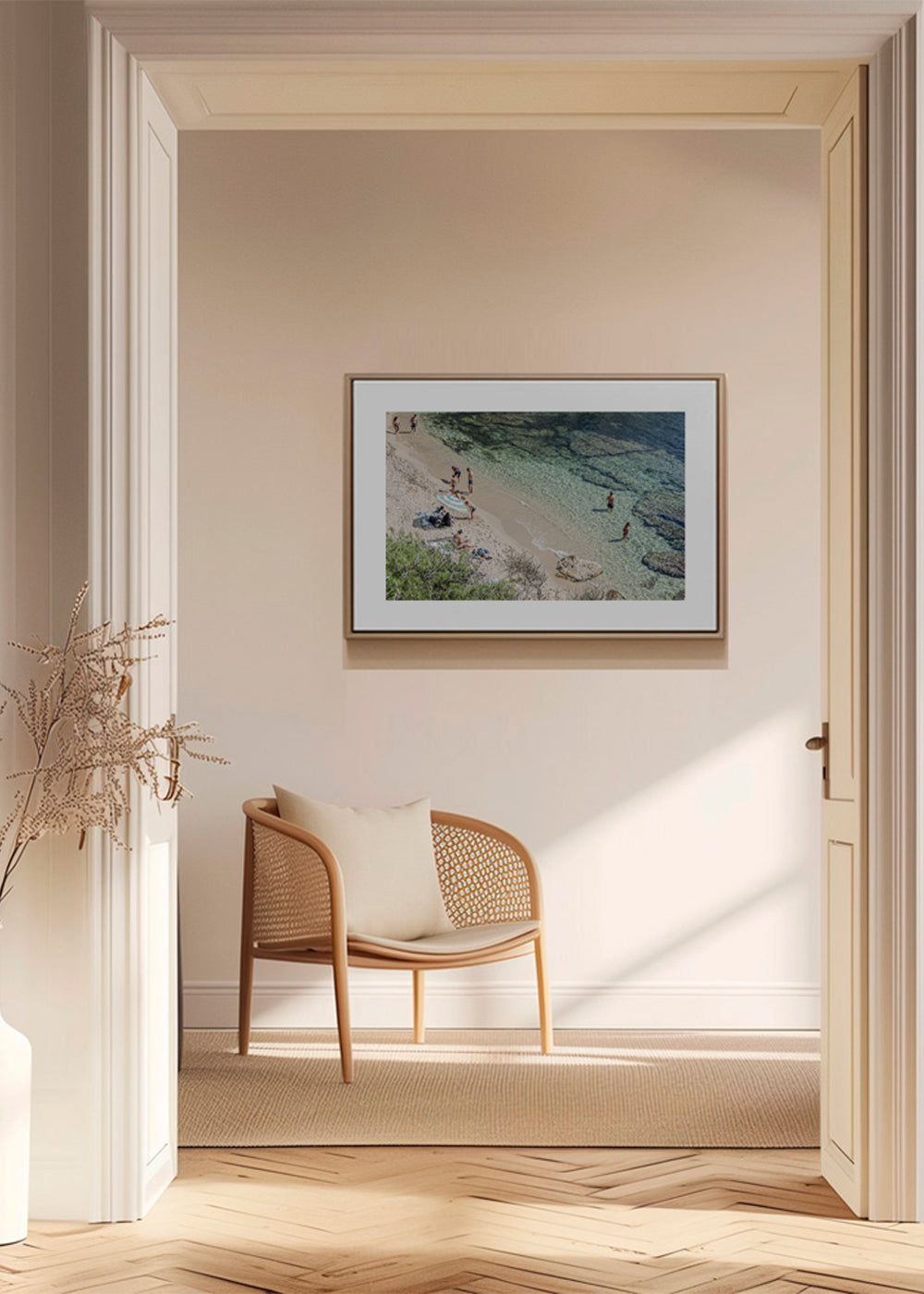 Landskabstryk: kyststrand set fra oven