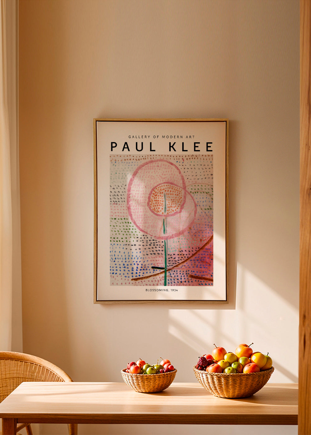 Botanisk plakat med rosa abstrakt blomst