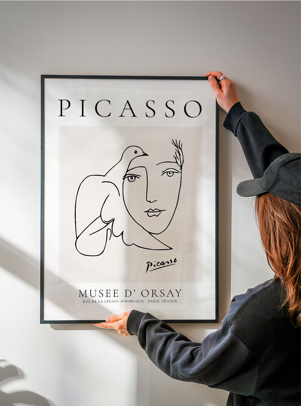 Linjearteret illustration kvinde og due