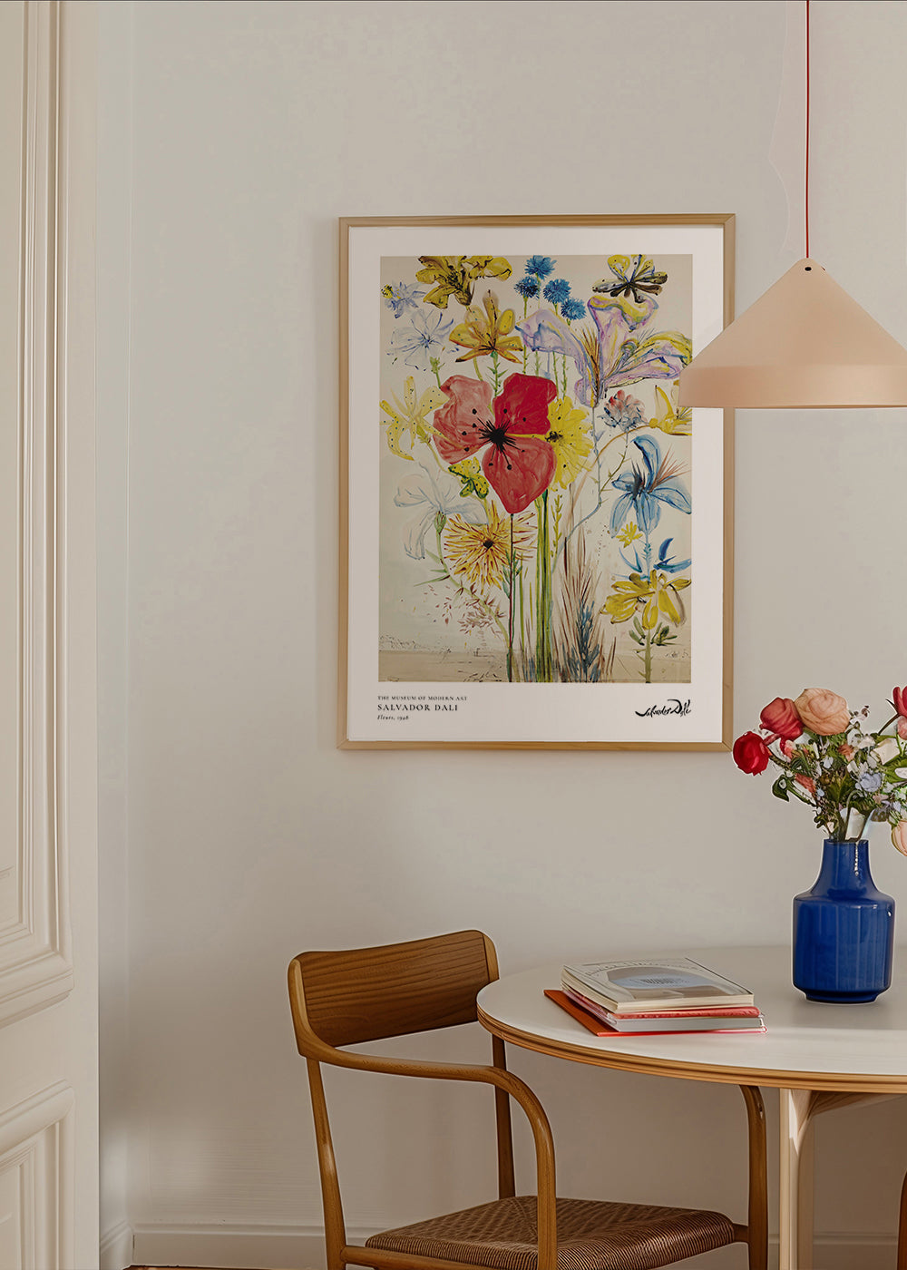 Botanisk plakat med rød valmue i buket