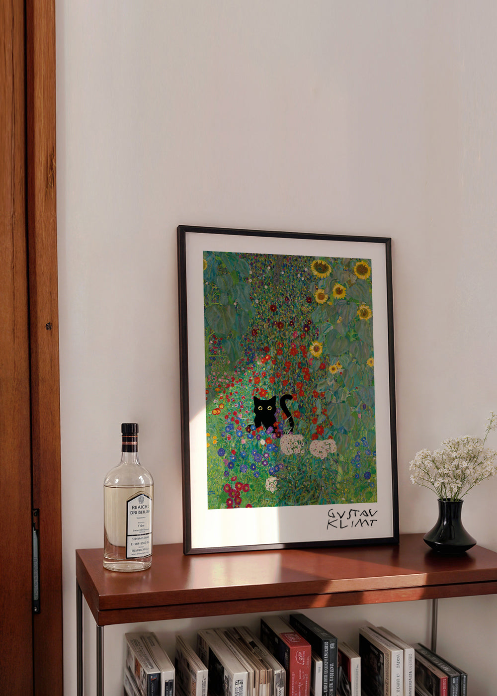 Kat i have kunstværk i Klimt-stil