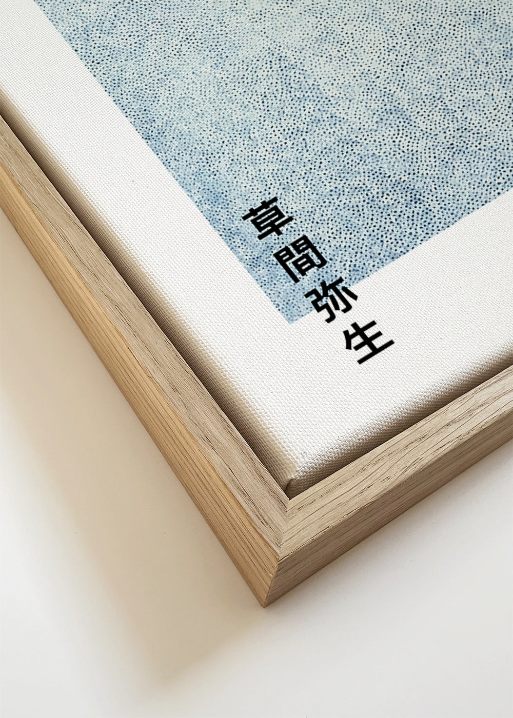 Minimalistisk plakat med blå prikstruktur