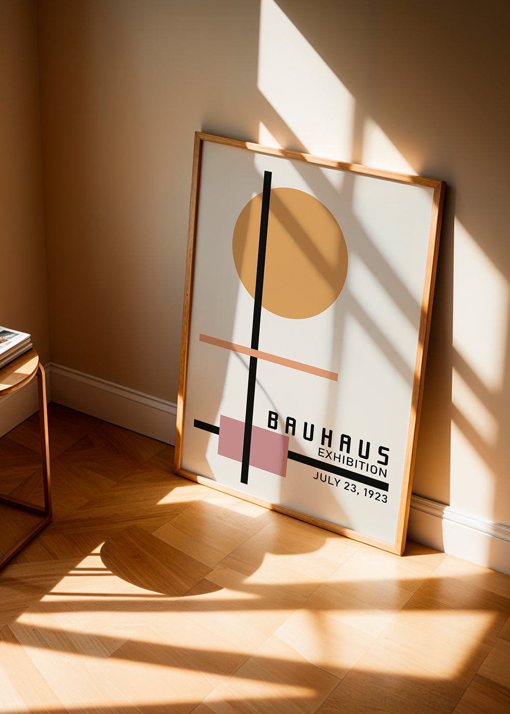 Geometrisk Bauhaus-plakat med cirkelsol og akser