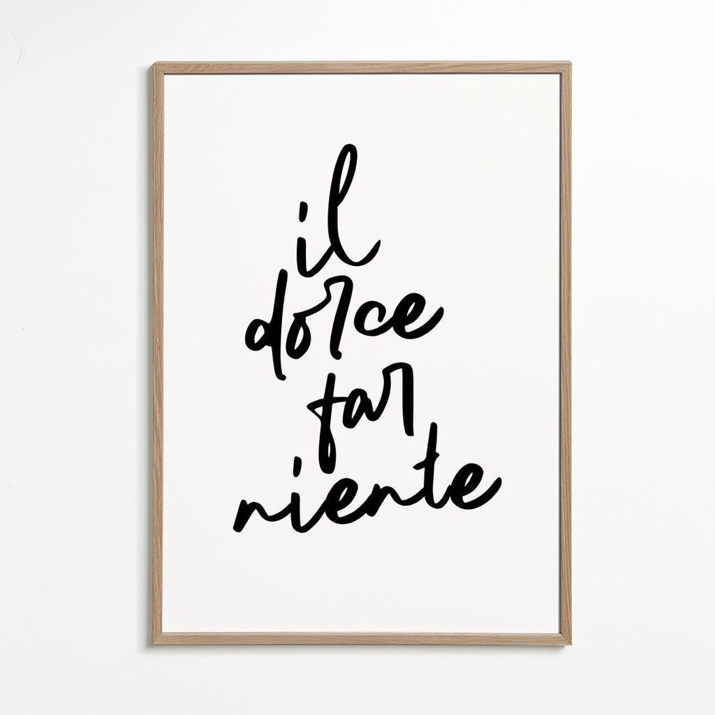 Minimalistisk plakat il dolce far niente typografi