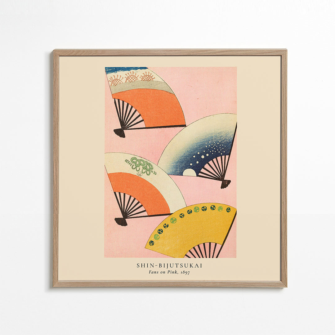 Illustration af japanske vifter på lyserød baggrund