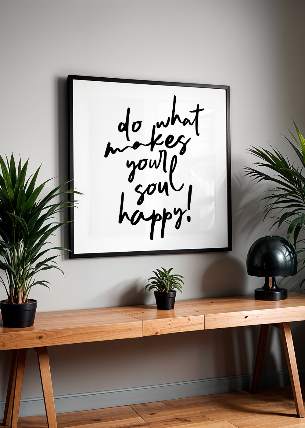 Minimalistisk plakat med håndskrevet citat