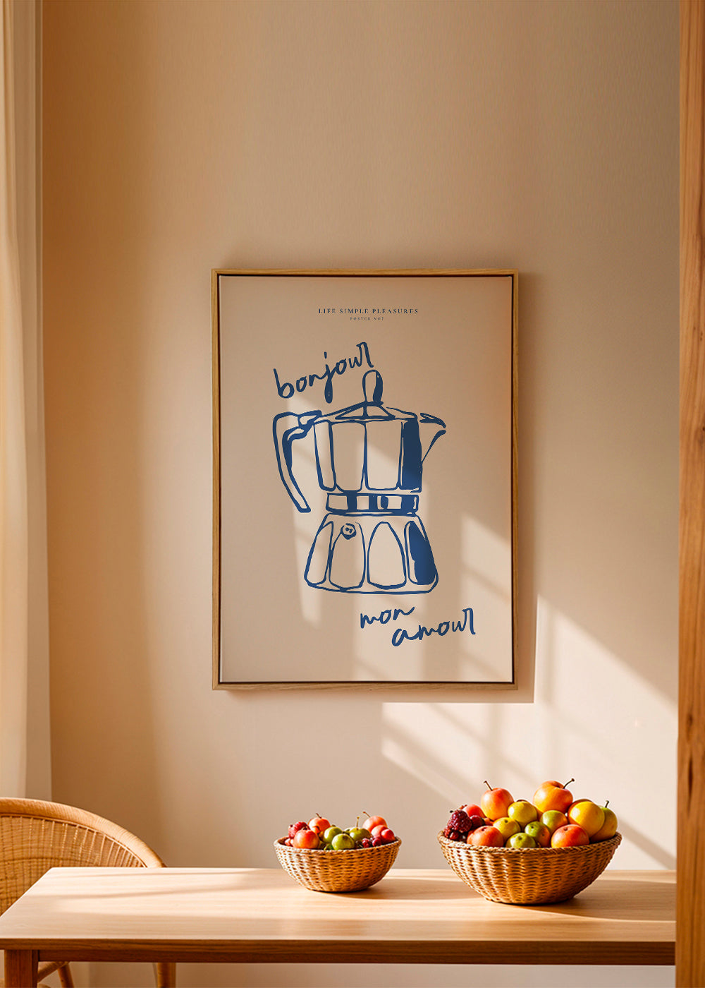Køkkenkunst med blå moka og håndskrift