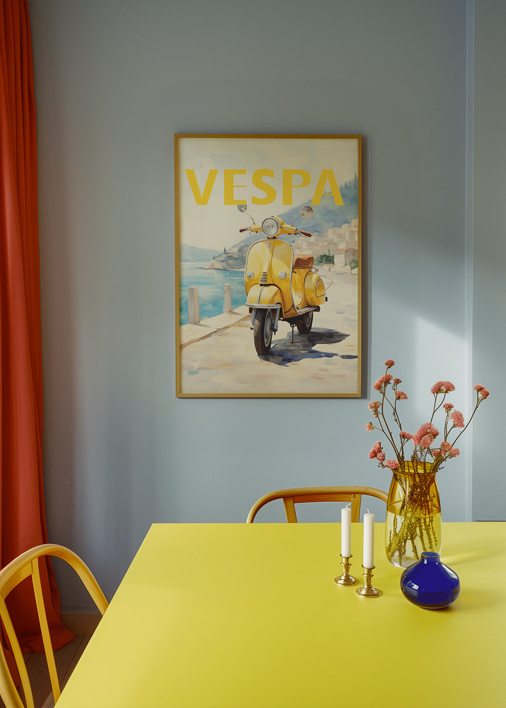 Byplakat Gul Vespa ved kysten