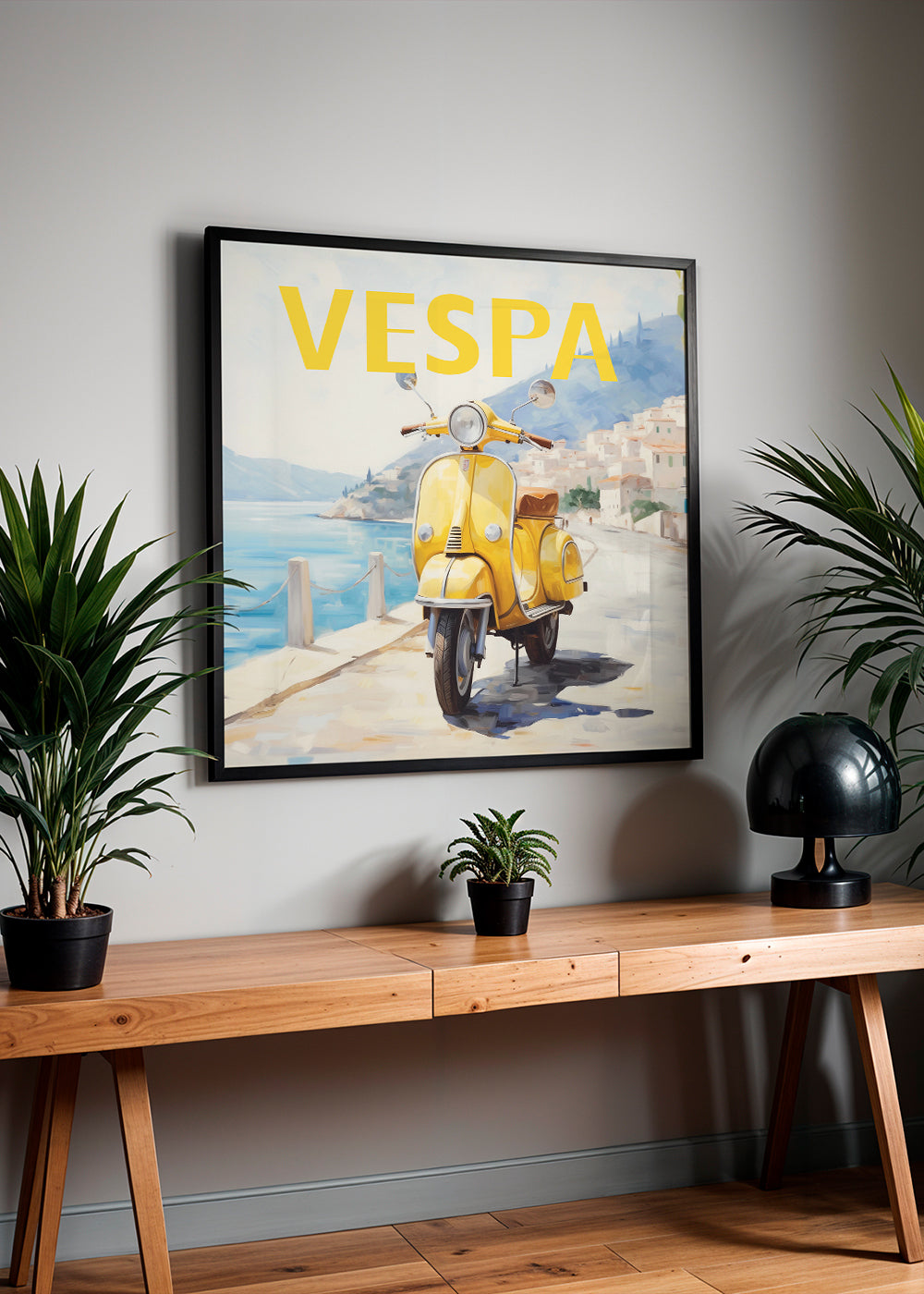 Vintage plakat gul Vespa ved havet