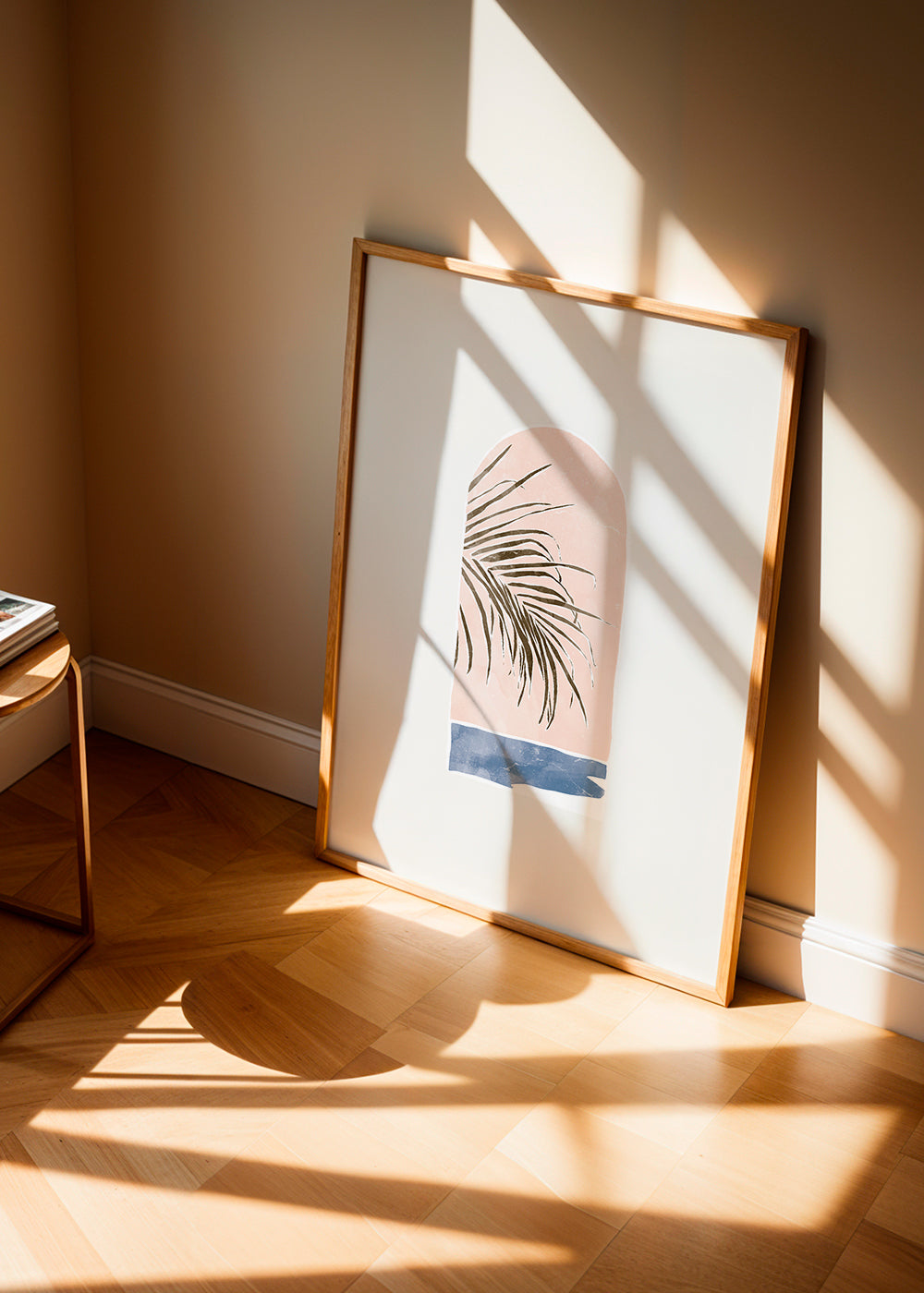 Botanisk plakat med buet palme