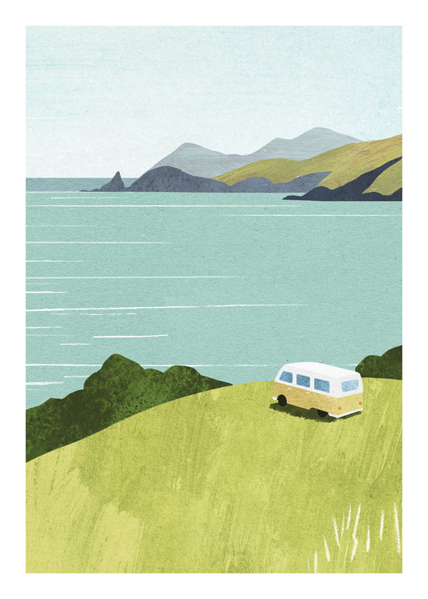 Landskabstryks med varebil ved havet