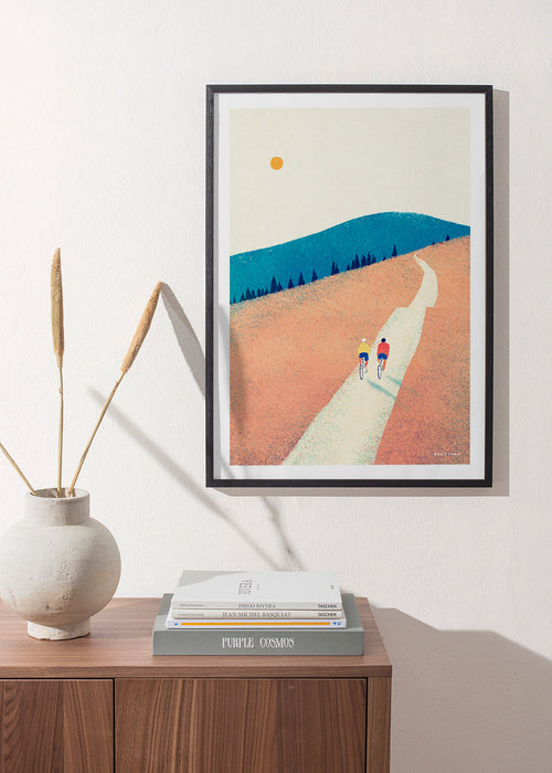 Køkkenkunst med to cyklister på solbeskinnet sti – Product1
