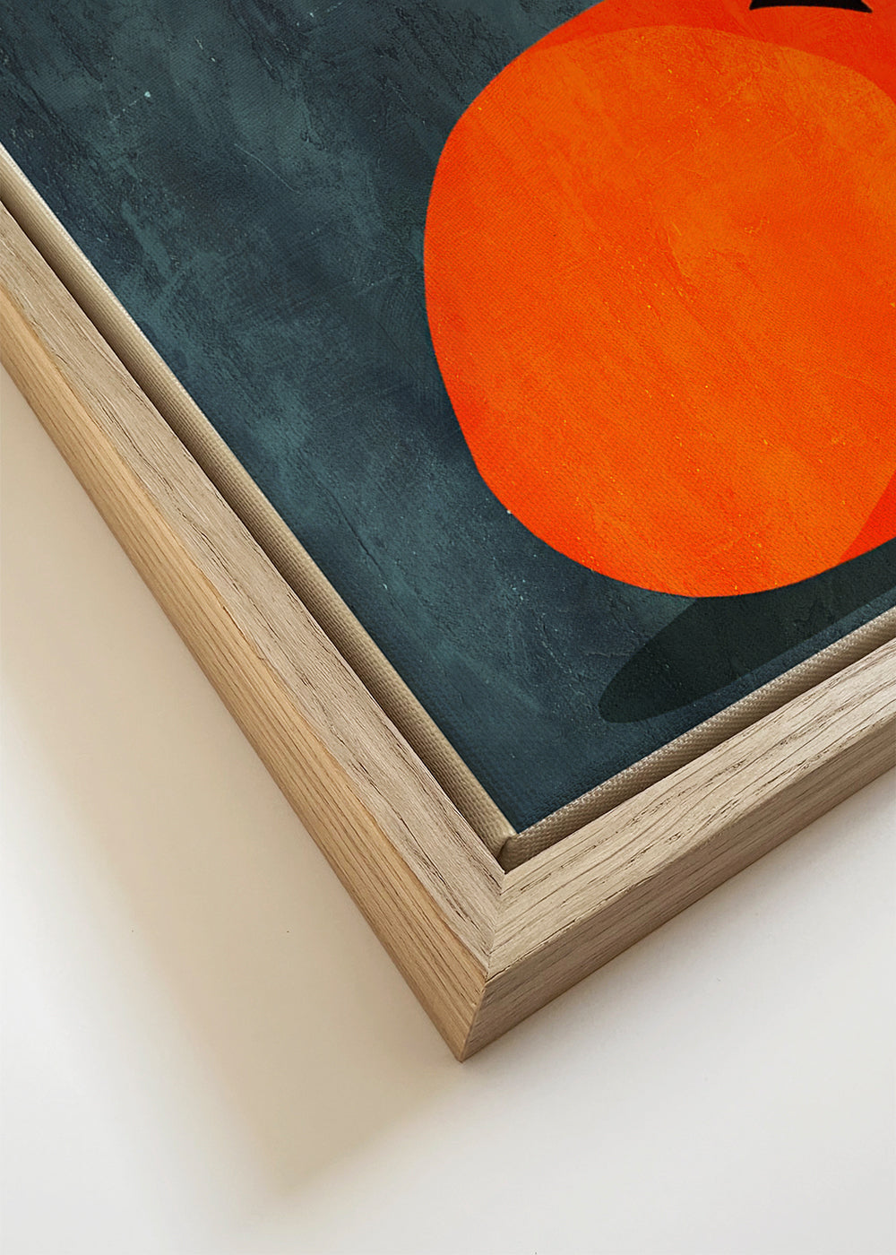Køkkenkunst: orange minimalist på mørk tekstur