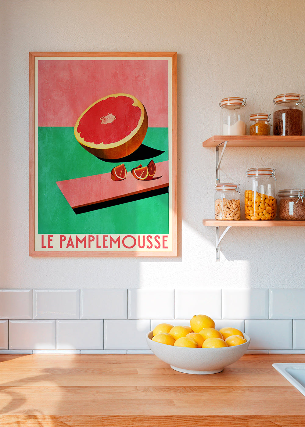 Køkkenkunst med grapefrugt i retroplakatstil