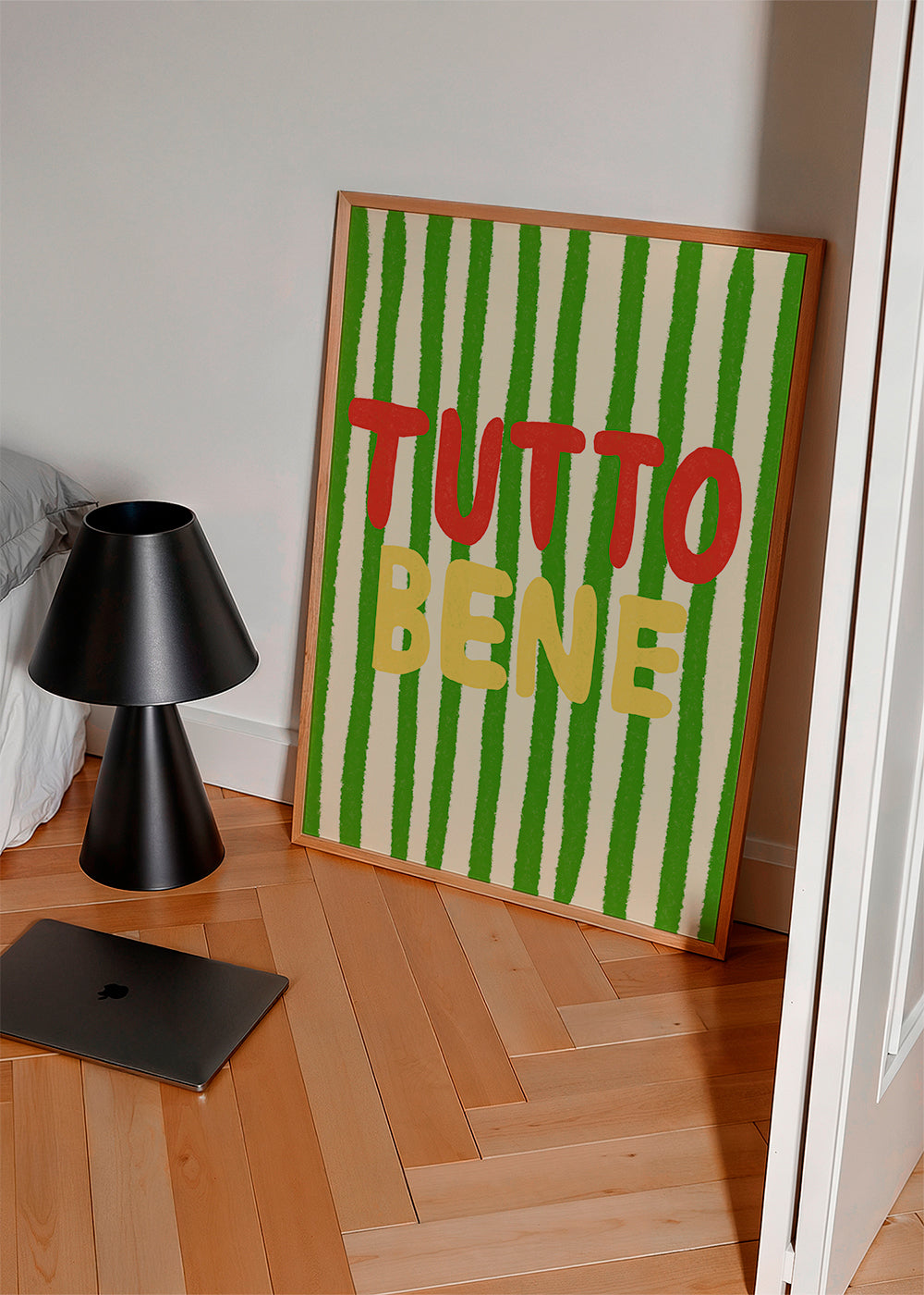 Illustration 'Tutto Bene' med grønne striber