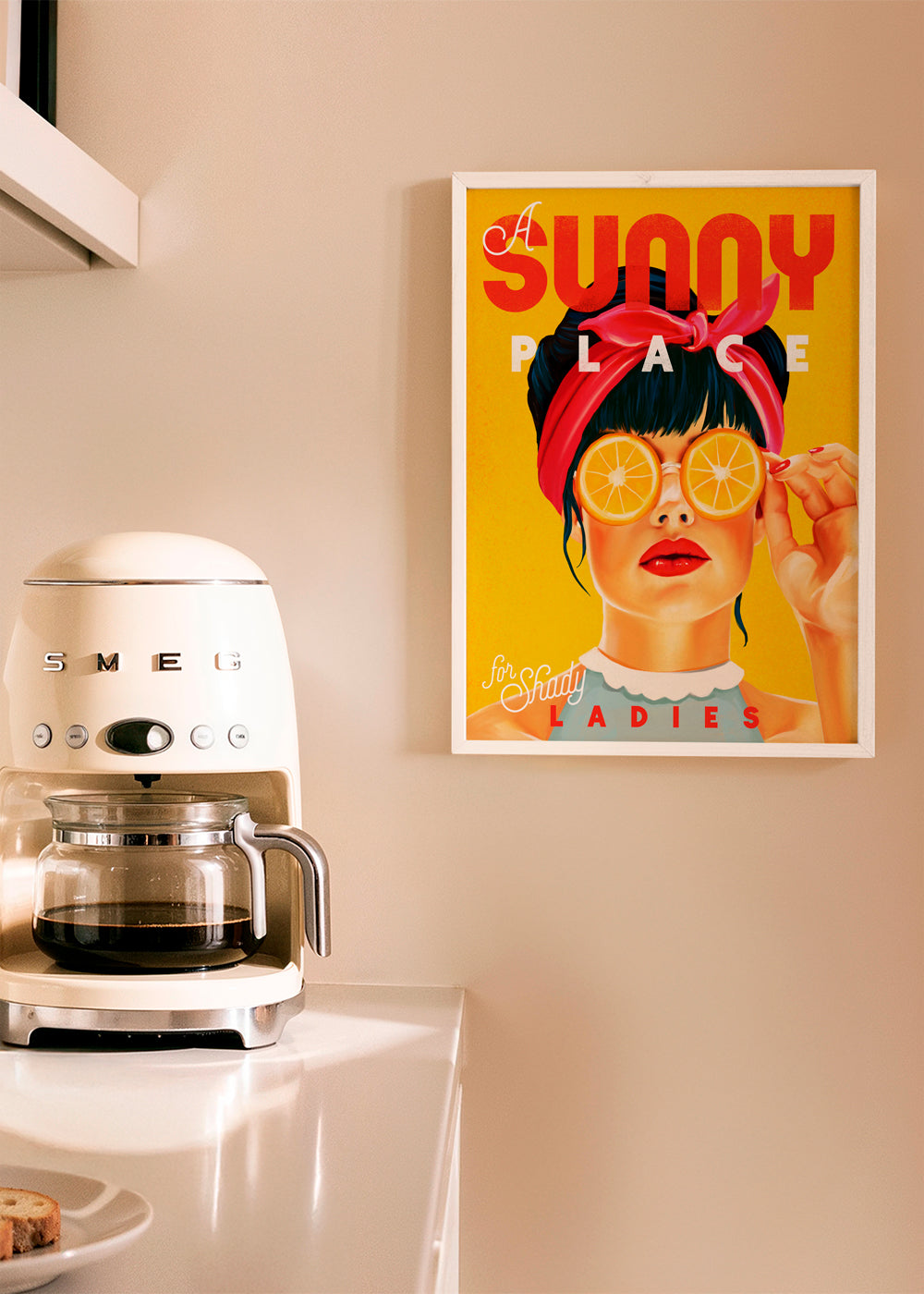 Køkkenkunst pin-up med appelsinskiver