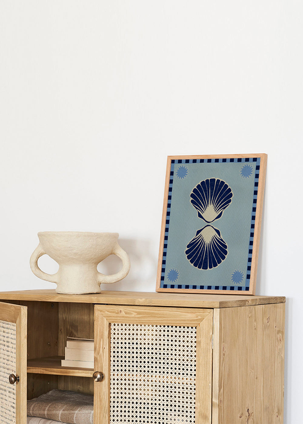 Abstrakt kunst med symmetriske skaller